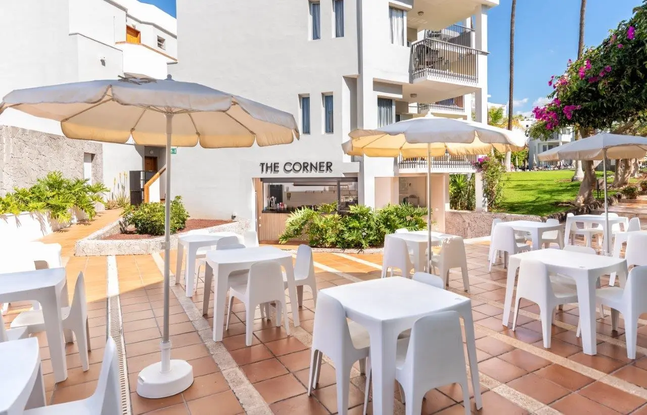 HG Tenerife Sur Apartments gallery image 12