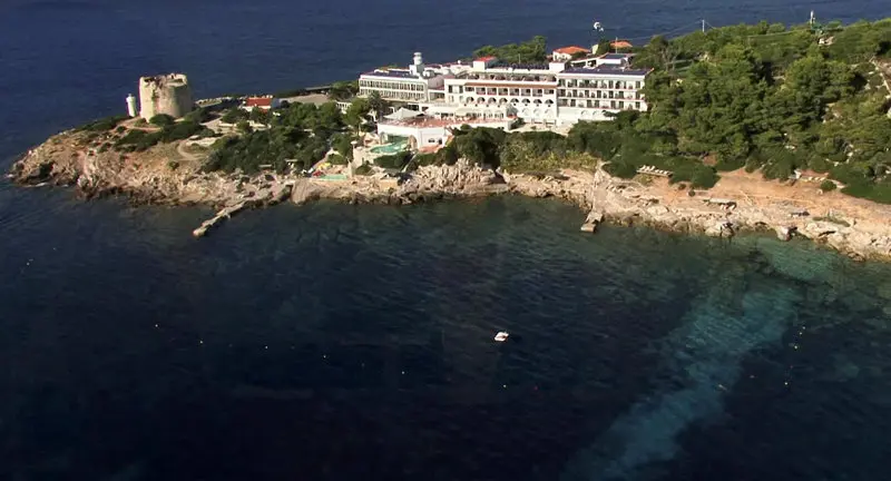 El Faro Hotel