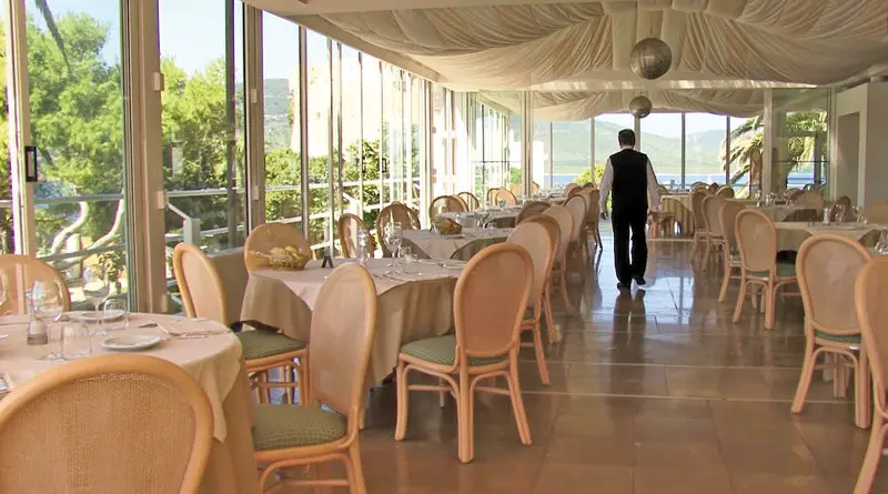 El Faro Hotel gallery image 15