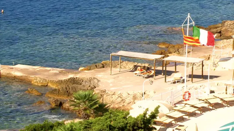 El Faro Hotel gallery image 7