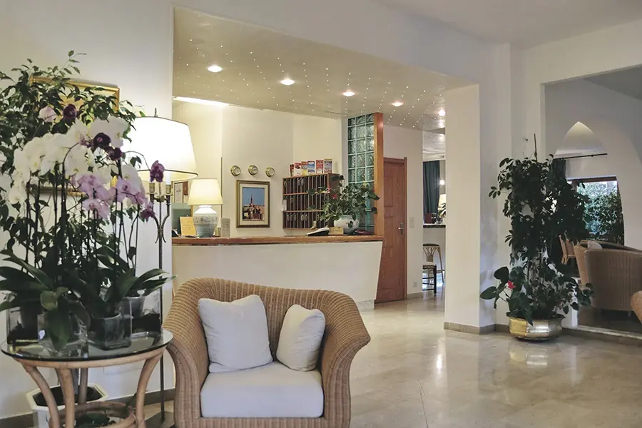 La Playa Hotel gallery image 4