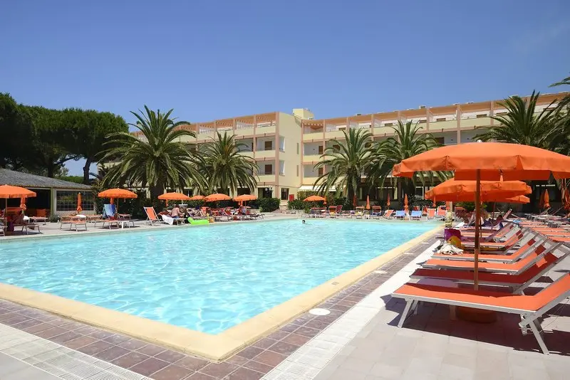Oasis Hotel