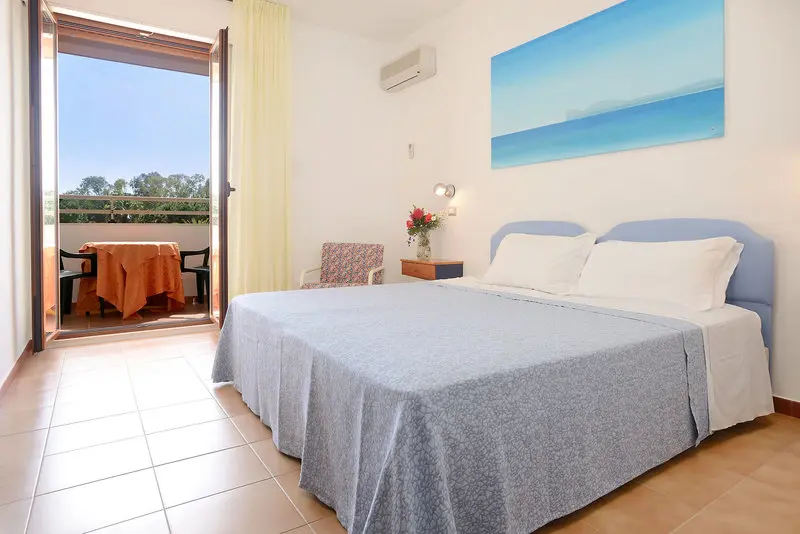 Oasis Hotel gallery image 2
