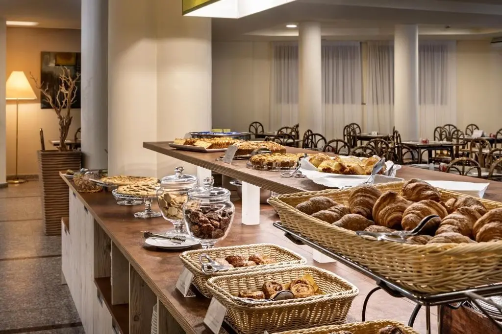 Rina Hotel gallery image 10