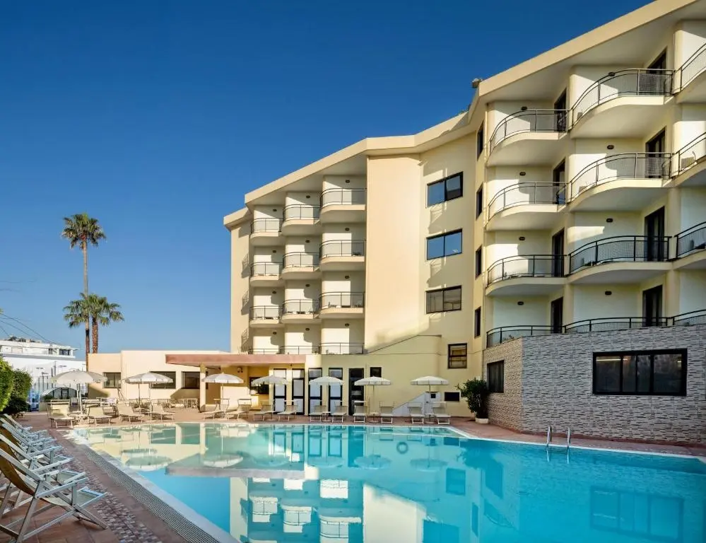 Rina Hotel gallery image 5