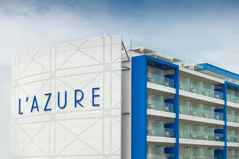 L'Azure Hotel gallery image 8