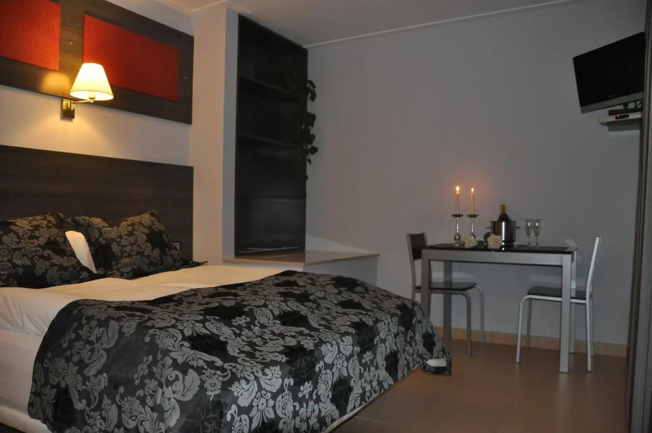 Casablanca Suites gallery image 6