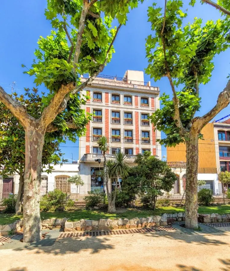 Hotel Espanya Calella gallery image 1
