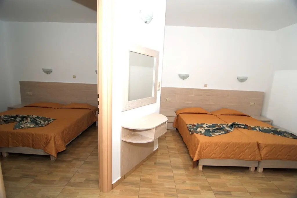 Zeus Hotel gallery image 19