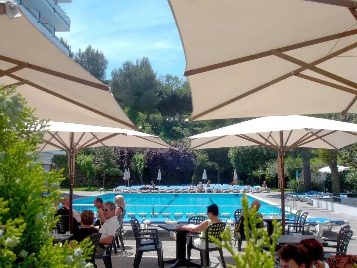 Hotel Gran Garbi gallery image 1