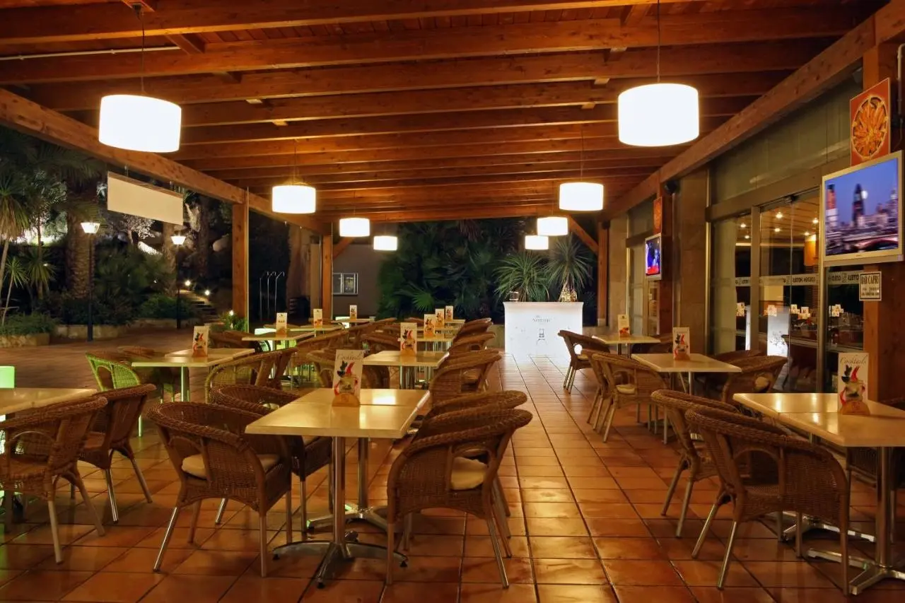 Hotel Golden Bahia De Tossa gallery image 14