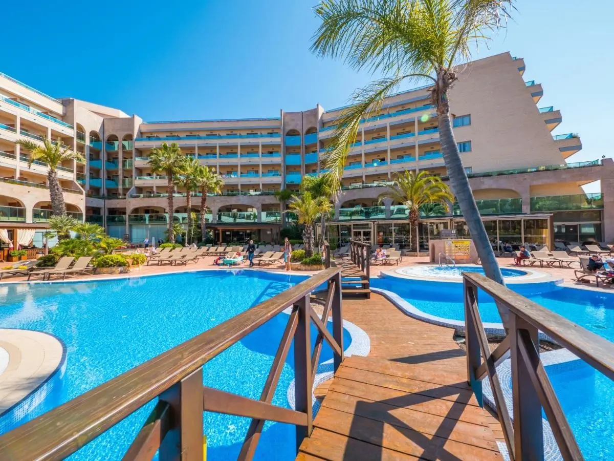 Hotel Golden Bahia De Tossa gallery image 2