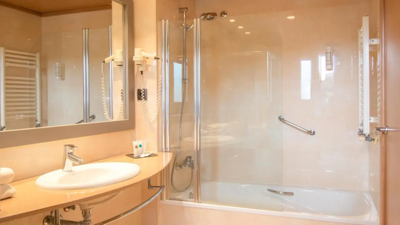 Hotel Golden Bahia De Tossa gallery image 21