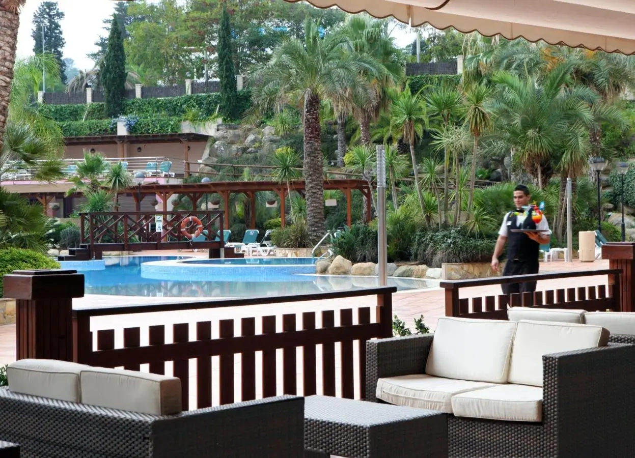 Hotel Golden Bahia De Tossa gallery image 8
