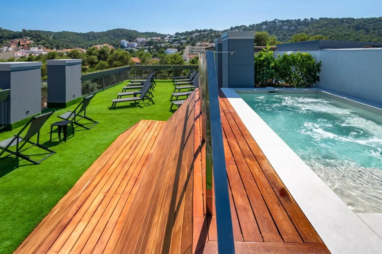 Ght Sa Riera Hotel gallery image 2
