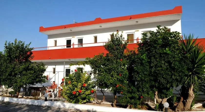 Stenna Apartmetns gallery image 1