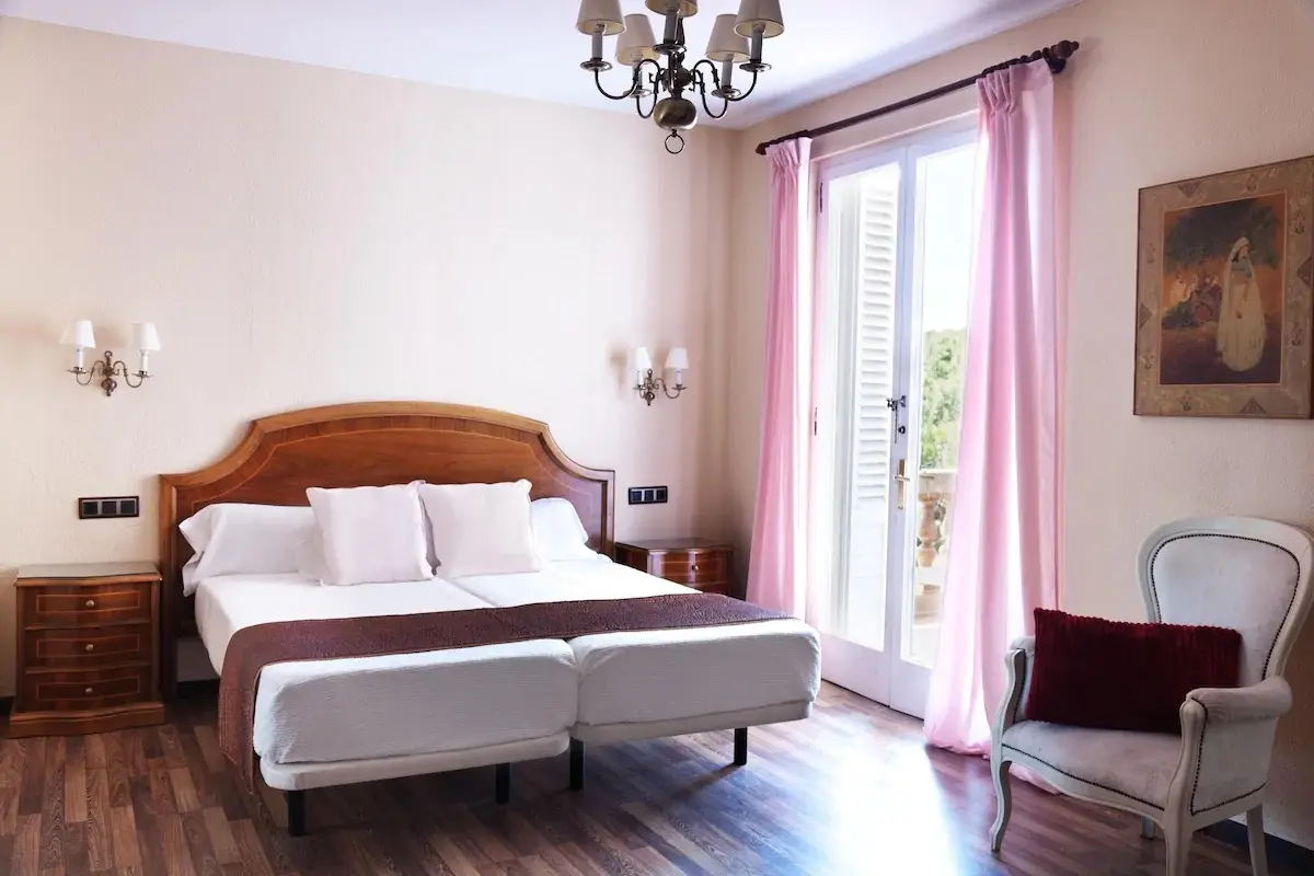 Hotel Roger De Flor gallery image 26