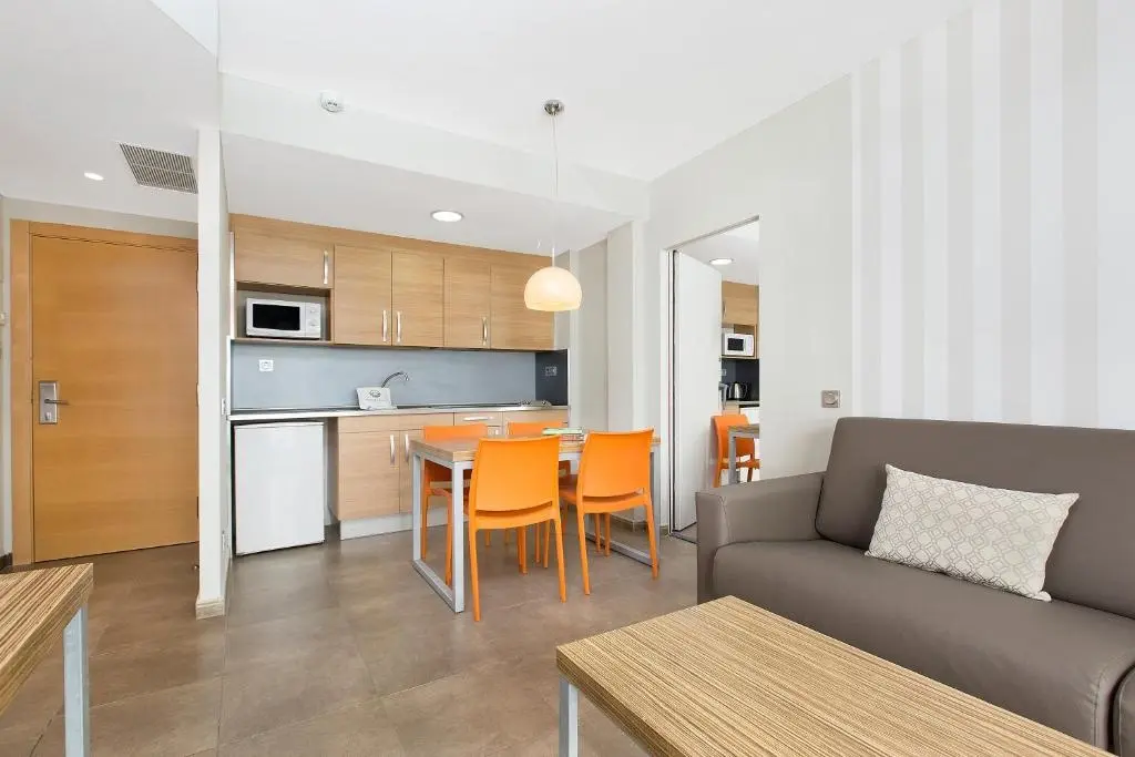 Odissea Park Apartments gallery image 13