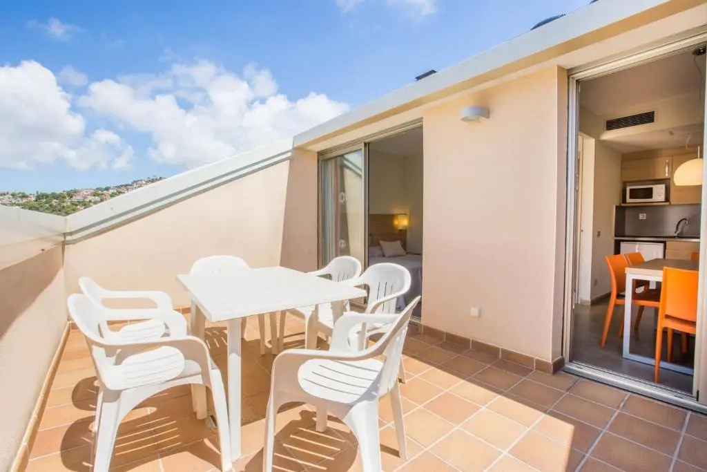 Odissea Park Apartments gallery image 16
