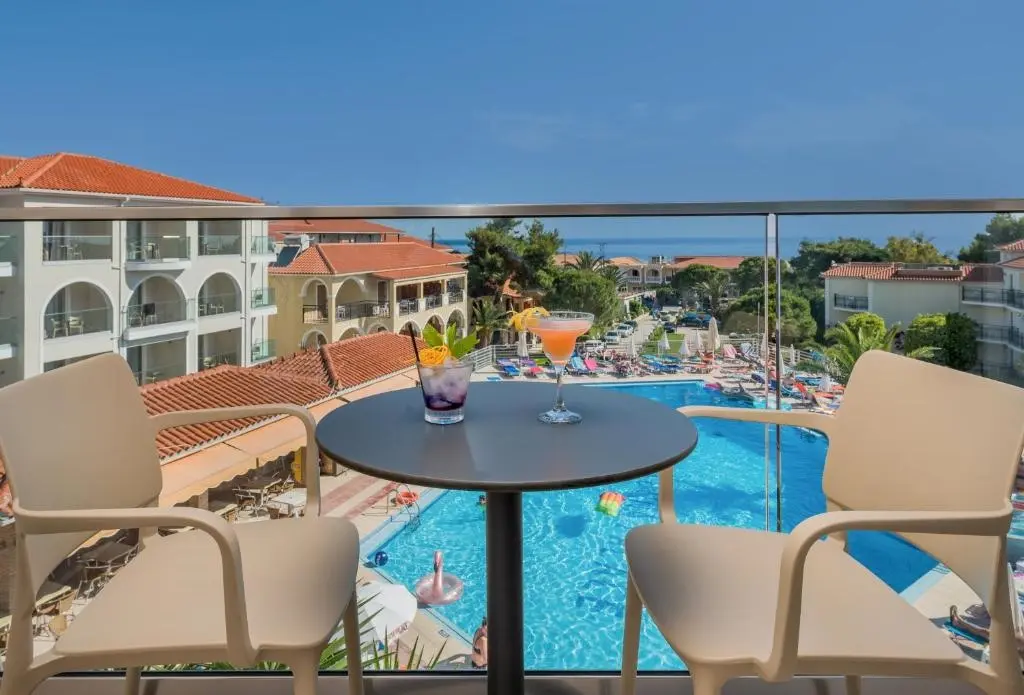 Katerina Palace Hotel & Studios gallery image 2