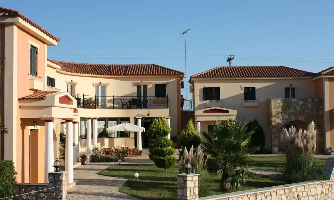 Elanthi Village