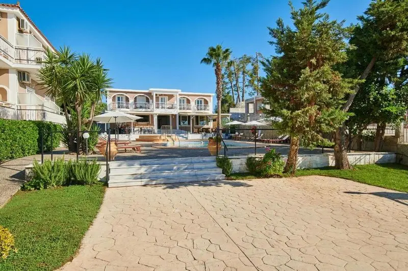 Megara Hotel gallery image 5
