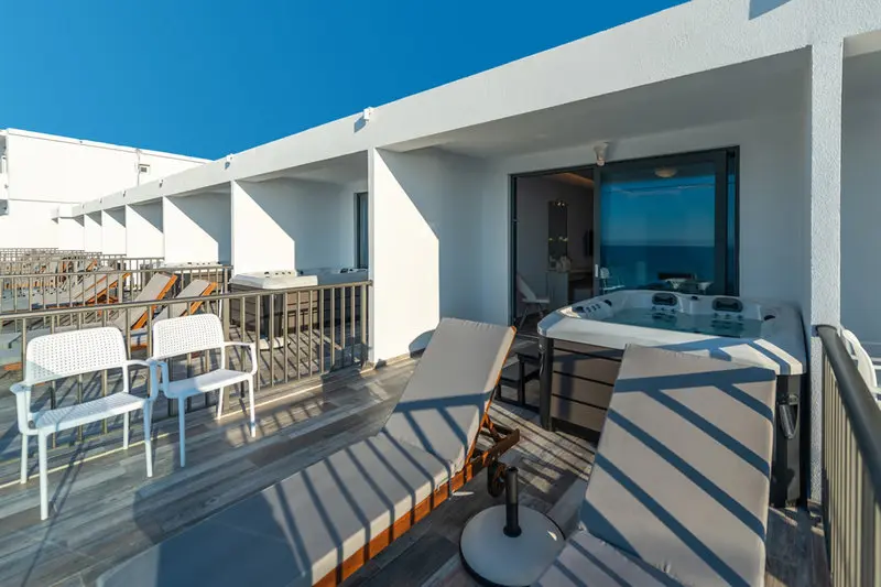 Mandala Seafront Suites gallery image 8
