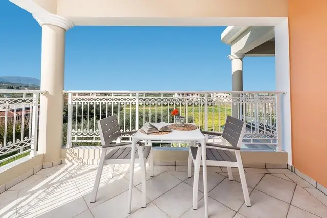 Arkadia Luxury Hotel Apartments gallery image 8