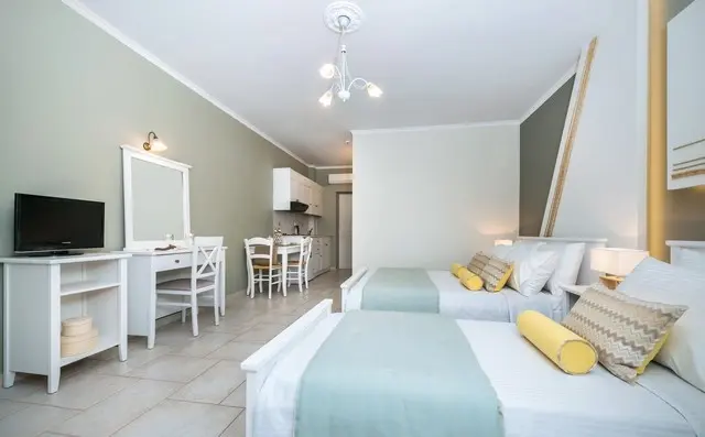 Arkadia Luxury Hotel Apartments gallery image 9