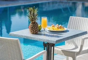 Alamis Apartments