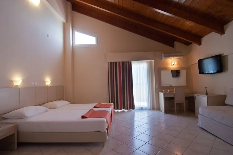 Al Mare Hotel gallery image 22