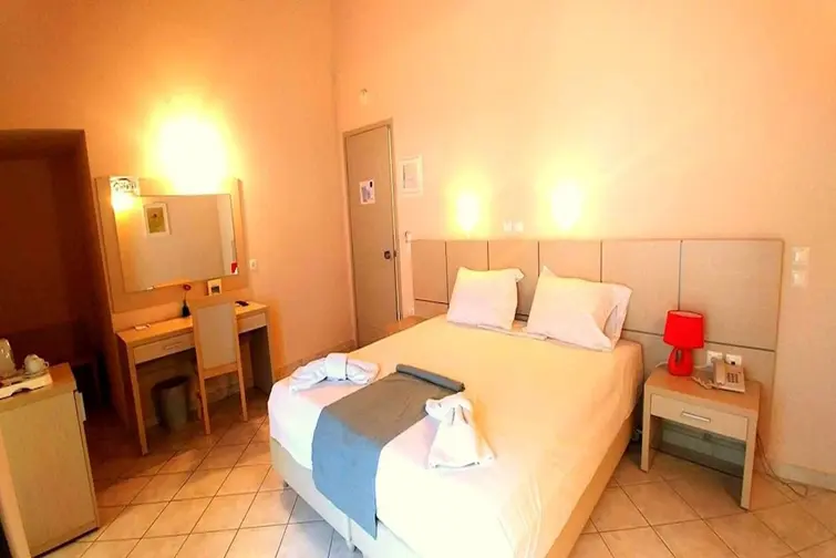 Al Mare Hotel gallery image 7