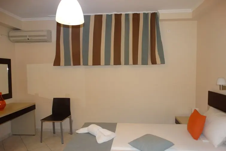 Al Mare Hotel gallery image 8