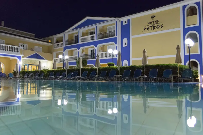 Petros Hotel