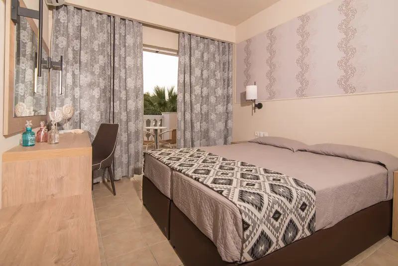 Petros Hotel gallery image 16