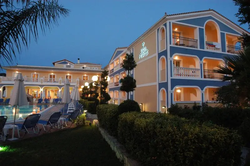 Petros Hotel gallery image 5
