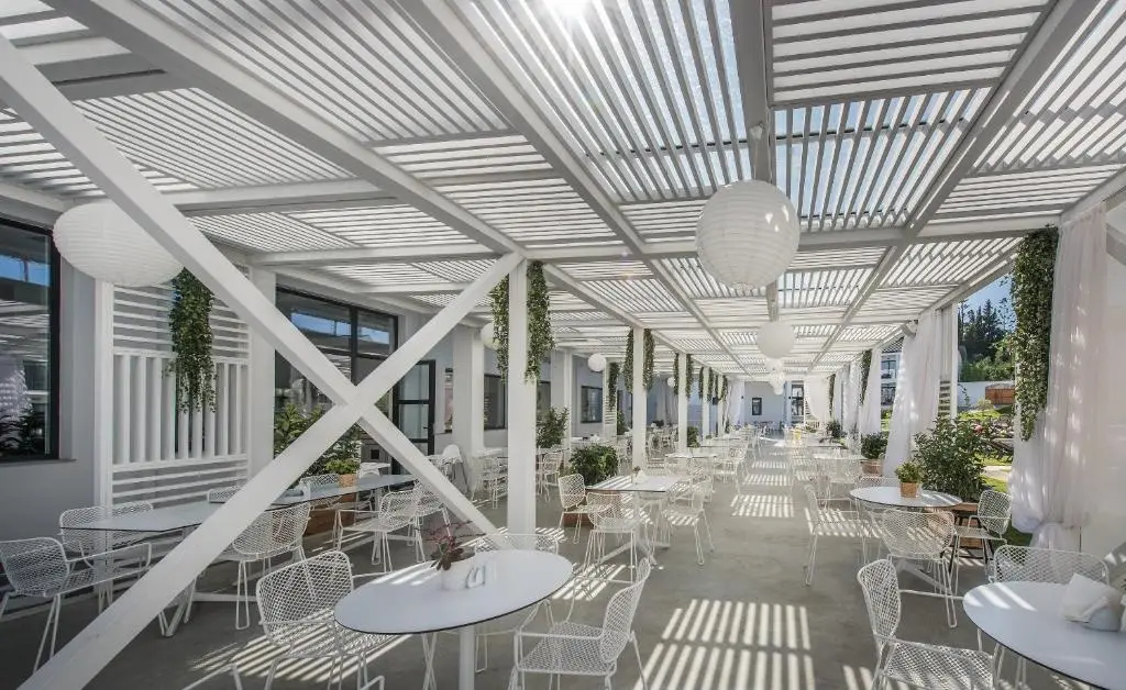 Tsolakis Studios Apartments gallery image 2