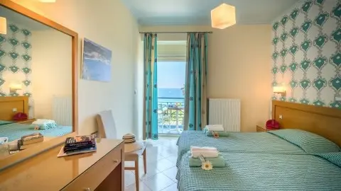 Plaza Hotel gallery image 2