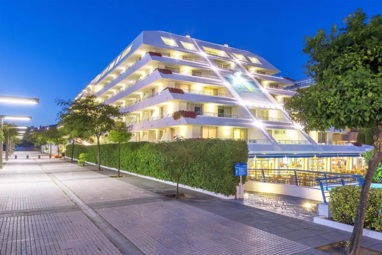 Hotel Montemar Maritim gallery image 1