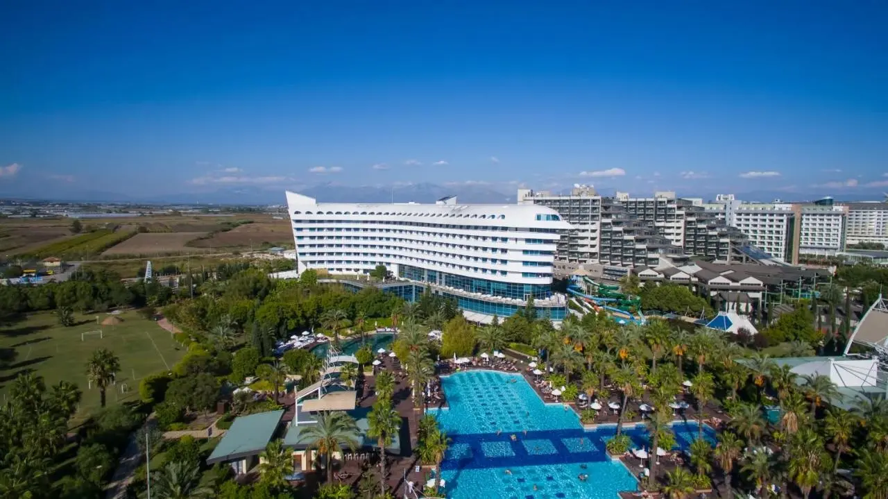 Concorde De Luxe Resort gallery image 1