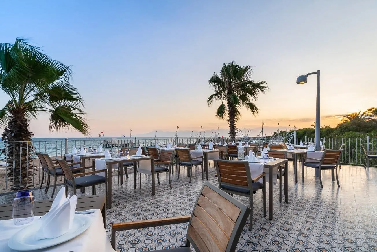 Concorde De Luxe Resort gallery image 17