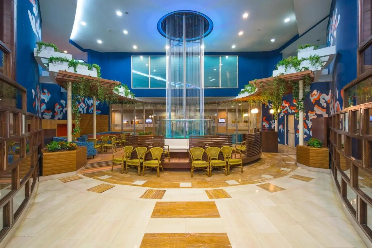 Concorde De Luxe Resort gallery image 9