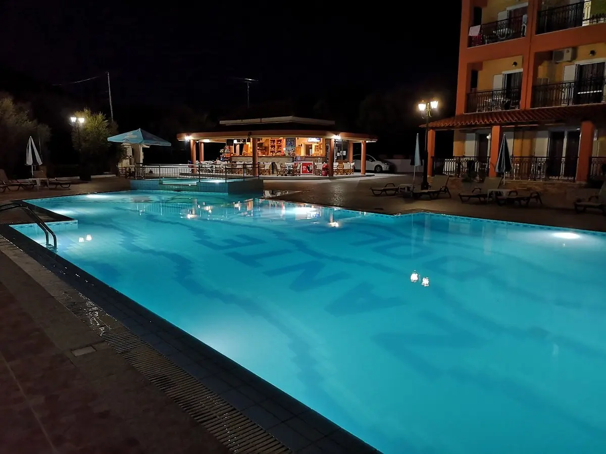 Zante Dolphin gallery image 11