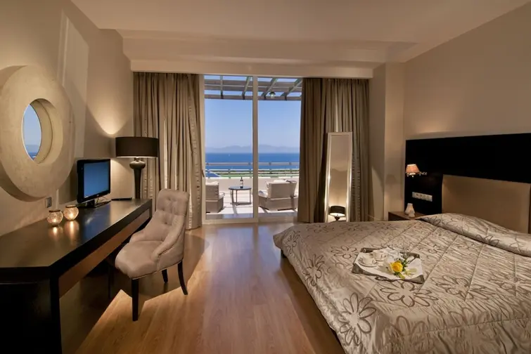 Kipriotis Panorama & Suites gallery image 1