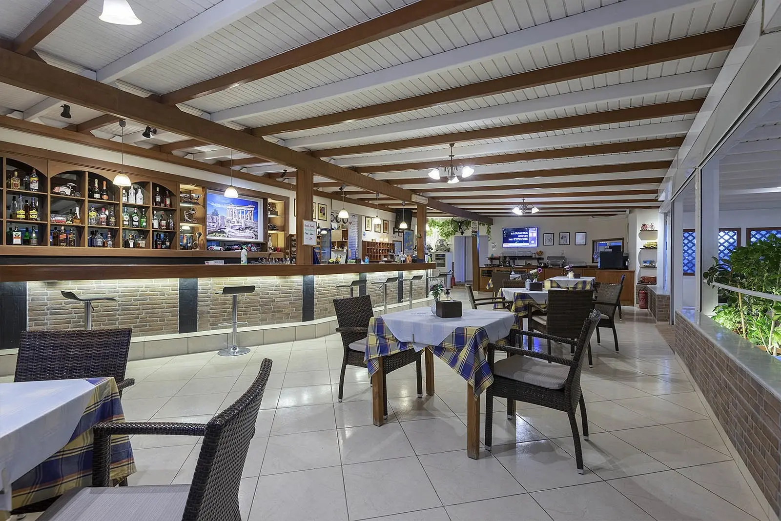 Mammis Beach Hotel gallery image 13