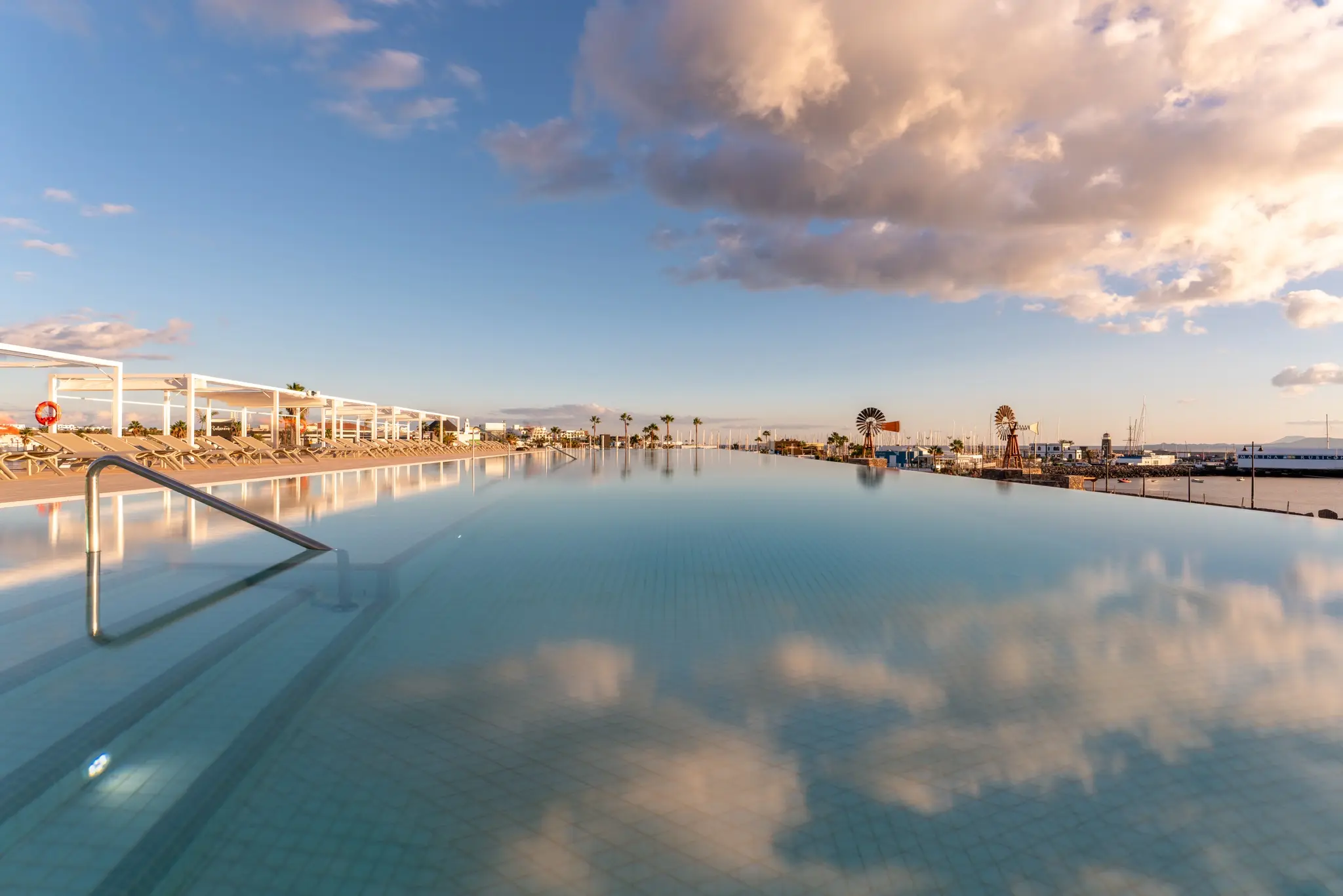Barcelo Playa Blanca Royal Level gallery image 15