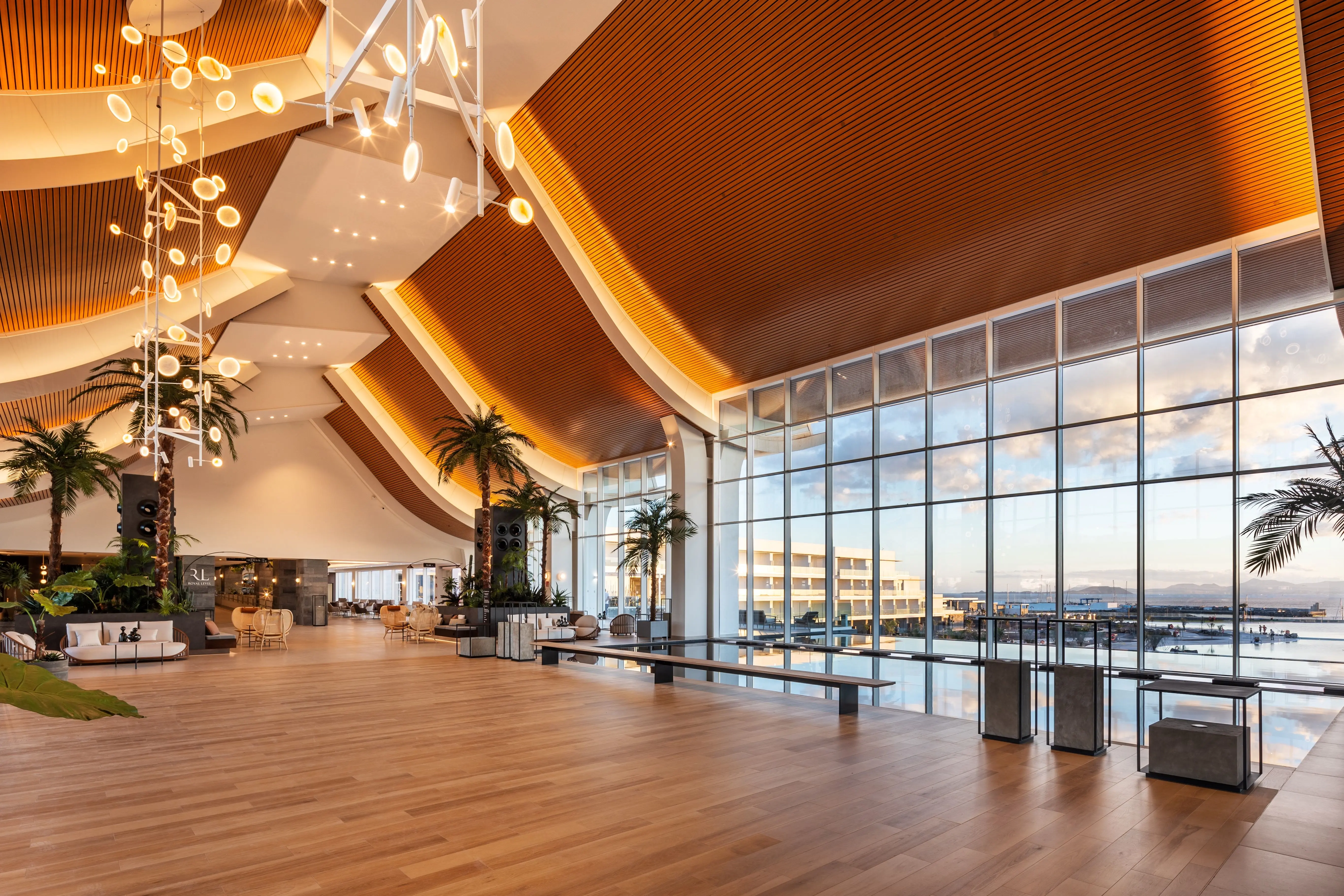 Barcelo Playa Blanca Royal Level gallery image 3