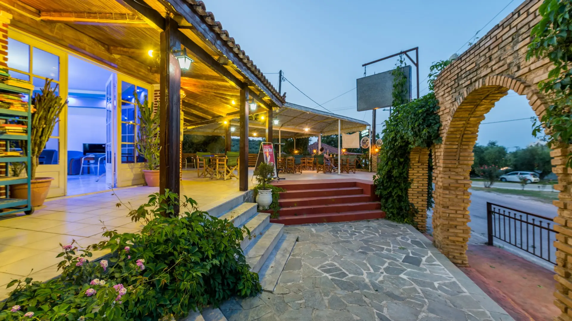 Callinica Hotel gallery image 19