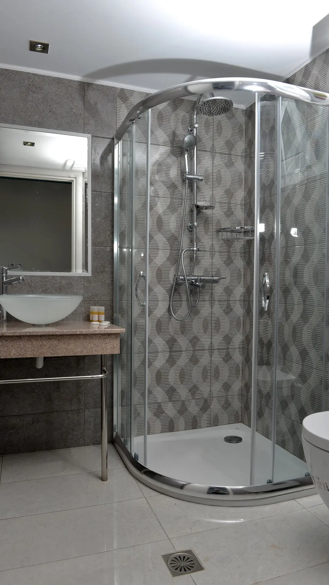 Callinica Hotel gallery image 9
