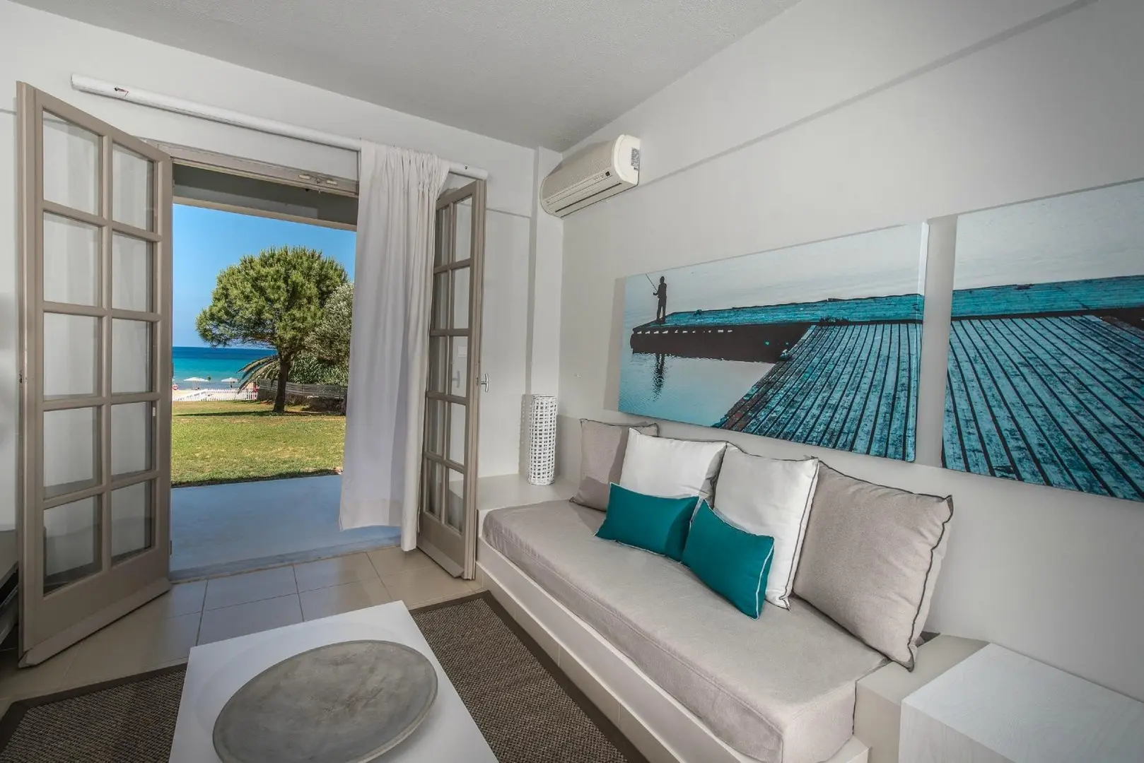 The Bay Hotel & Suites gallery image 11